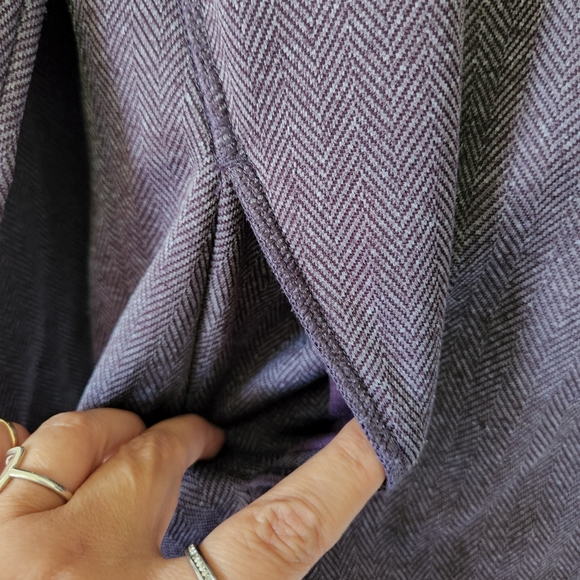 Champion/ Zip Front Jacket - Picture 5 of 8